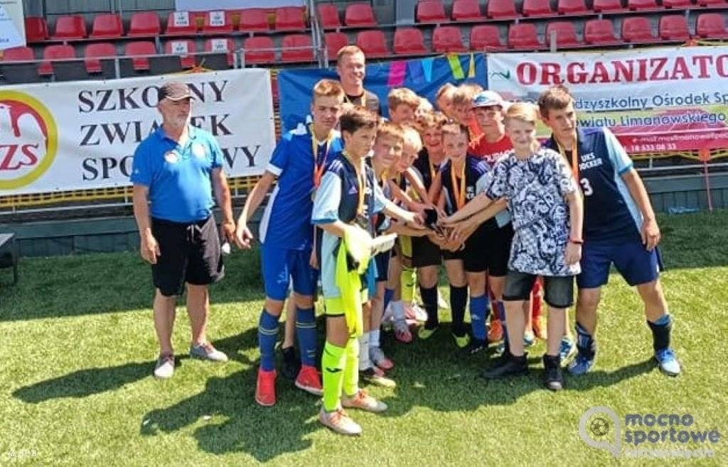 Piłkarze z ósemki najlepsi w województwie – FOTO