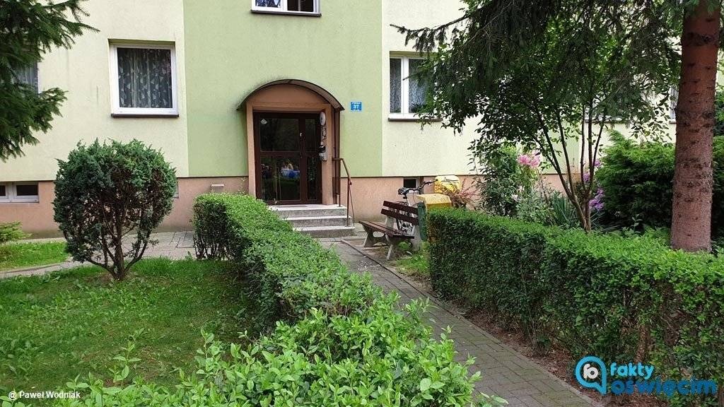 16-latek dźgnął nożem o rok młodszego kolegę – AKTUALIZACJA