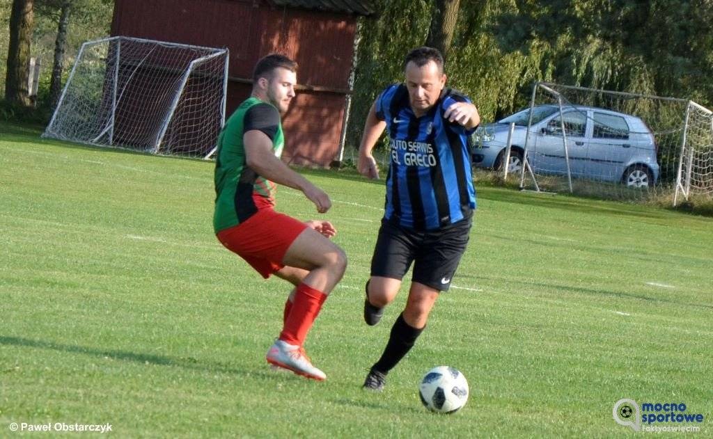 Wesoły futbol na meczu w Gierałtowicach