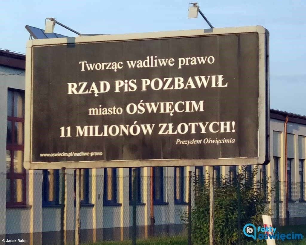 Samorządy tracą miliony. Rządzący zwlekają