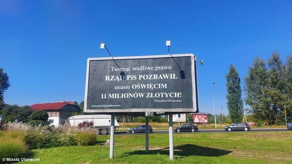 Radny pyta o bilbordy, prezydent odpowiada
