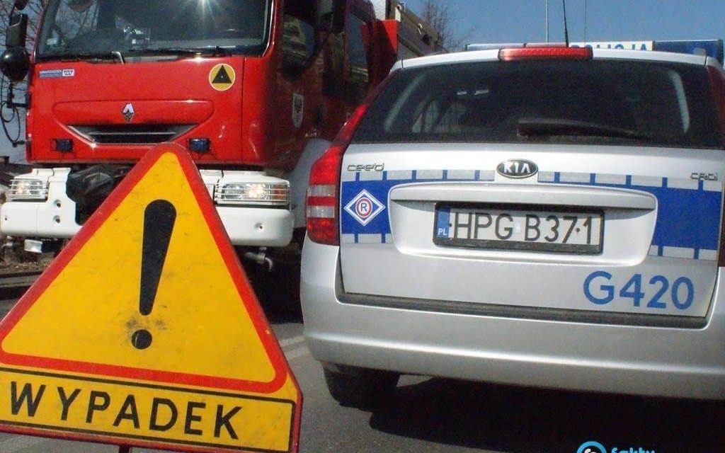 Zasnął za kierownicą. Uszkodził kręgosłup