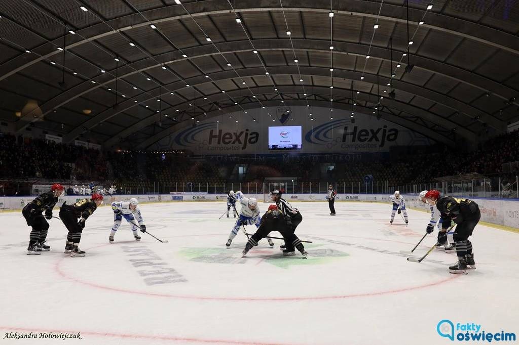Biało-niebiescy wygrali derby Małopolski – FOTO