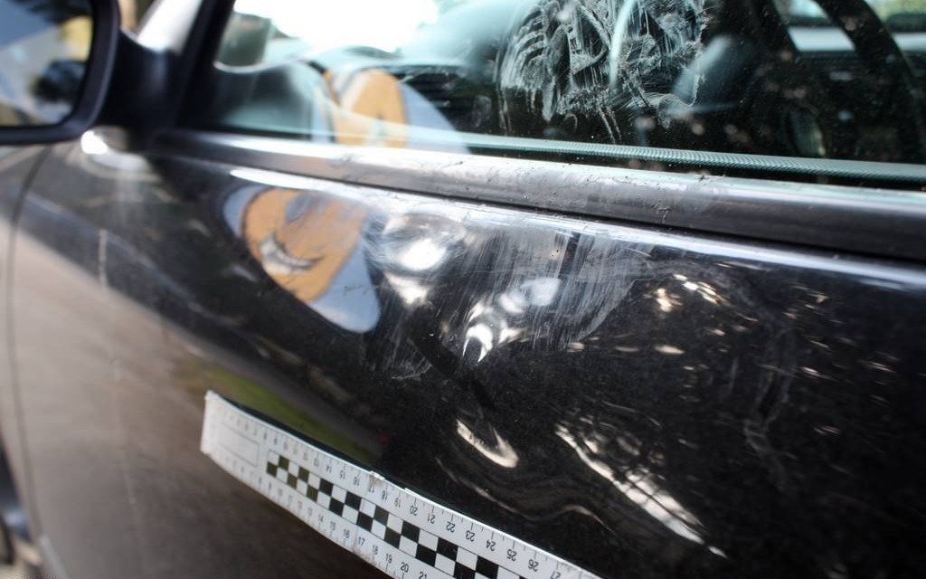 Uszkodził trzy samochody. Chuligan w rękach policjantów