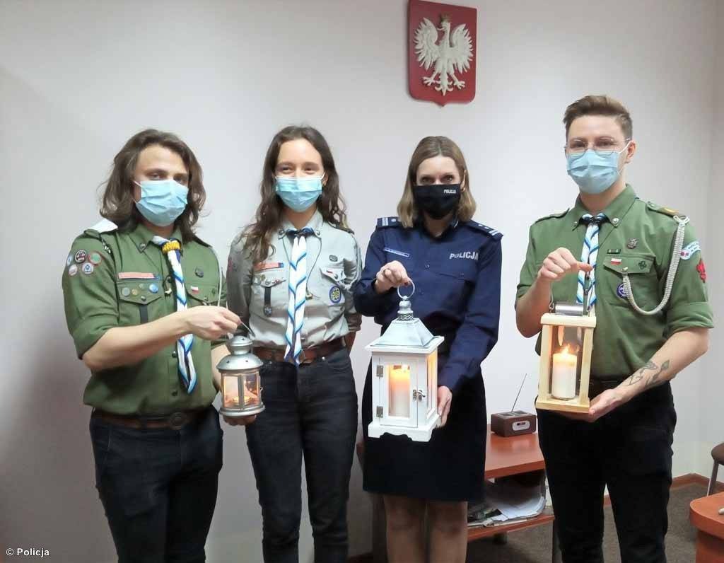 Betlejemskie Światło Pokoju – FOTO