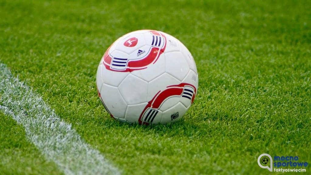 Derby dla nowego lidera Magic Sport A Klasy