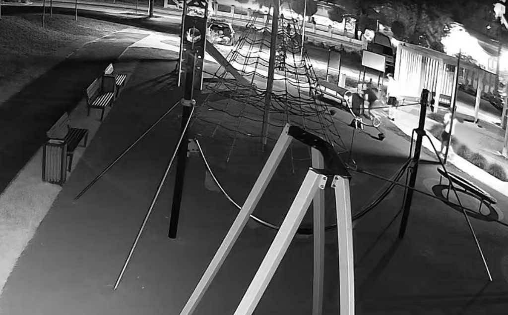 Policjanci ustalili sprawcę zniszczeń na placu zabaw w Polance Wielkiej