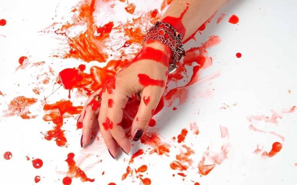 Podcięła sobie żyły. Interweniowali policjanci