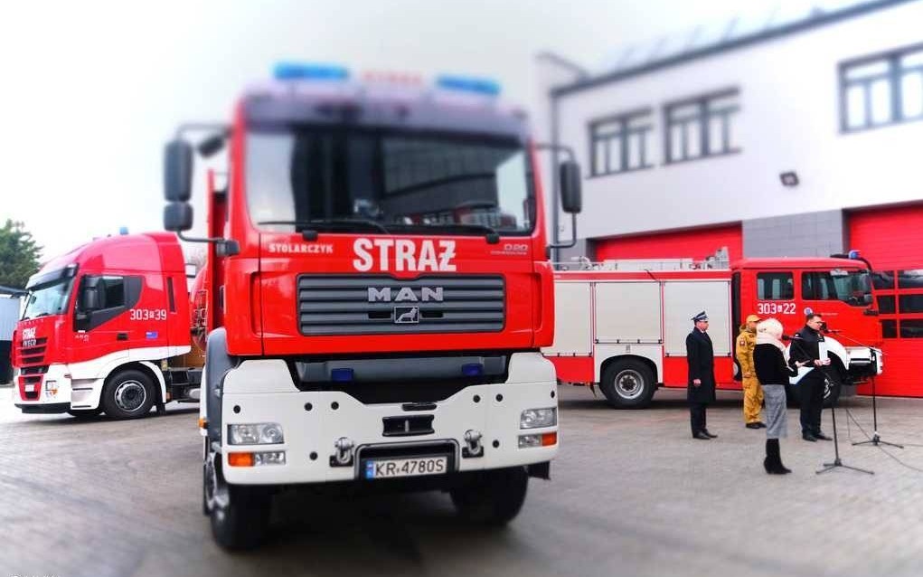 Wozy strażackie trafią do Poręby Wielkiej, Przeciszowa i Skidzina