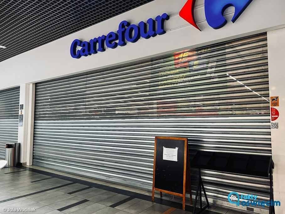 Dlaczego oświęcimski Carrefour jest zamknięty? – FOTO