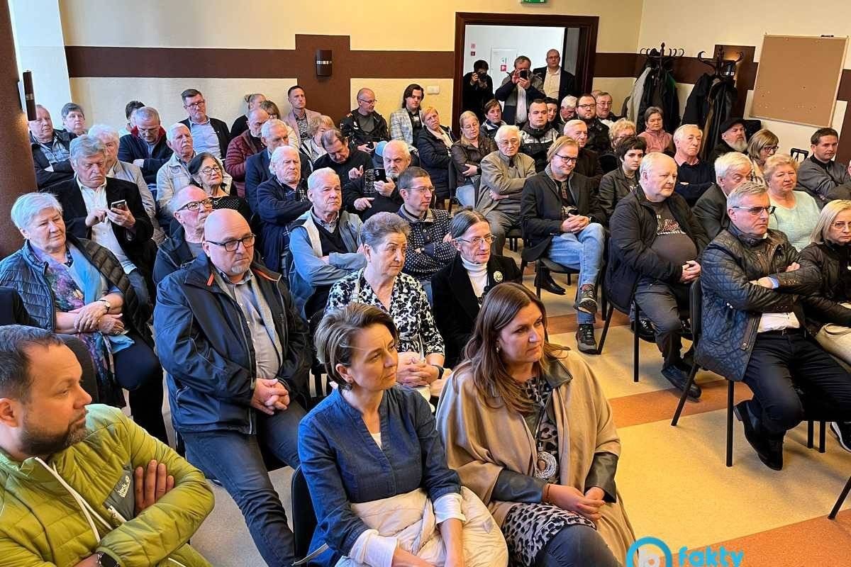 Posłowie Lewicy w Oświęcimiu – FILM, FOTO
