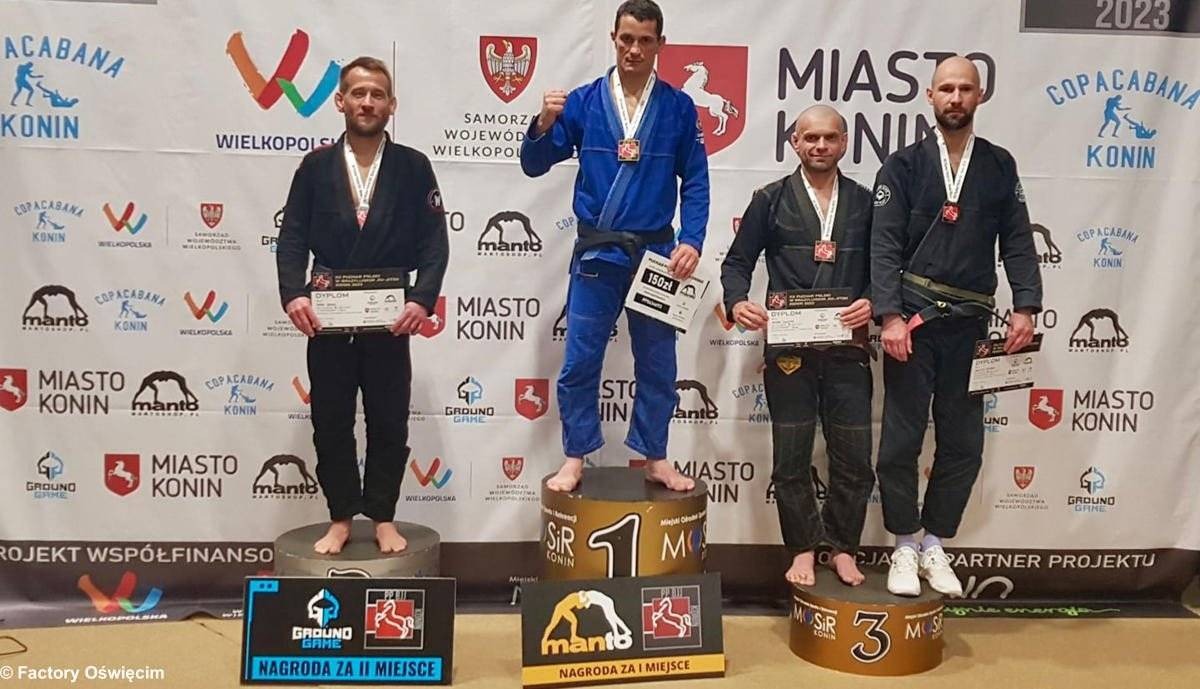 Pucharowe podium oświęcimskiego Factory – FOTO