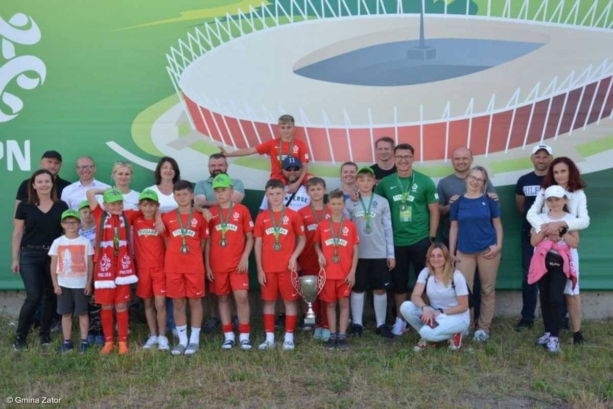 Piłkarze z Zatora wśród najlepszych w Polsce – FOTO