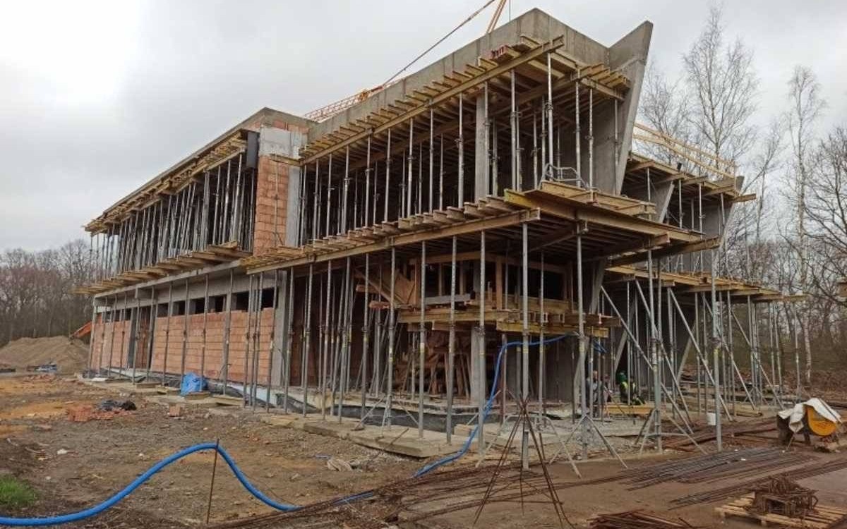 Ośrodek Sportu jak rybacka łódź – FOTO