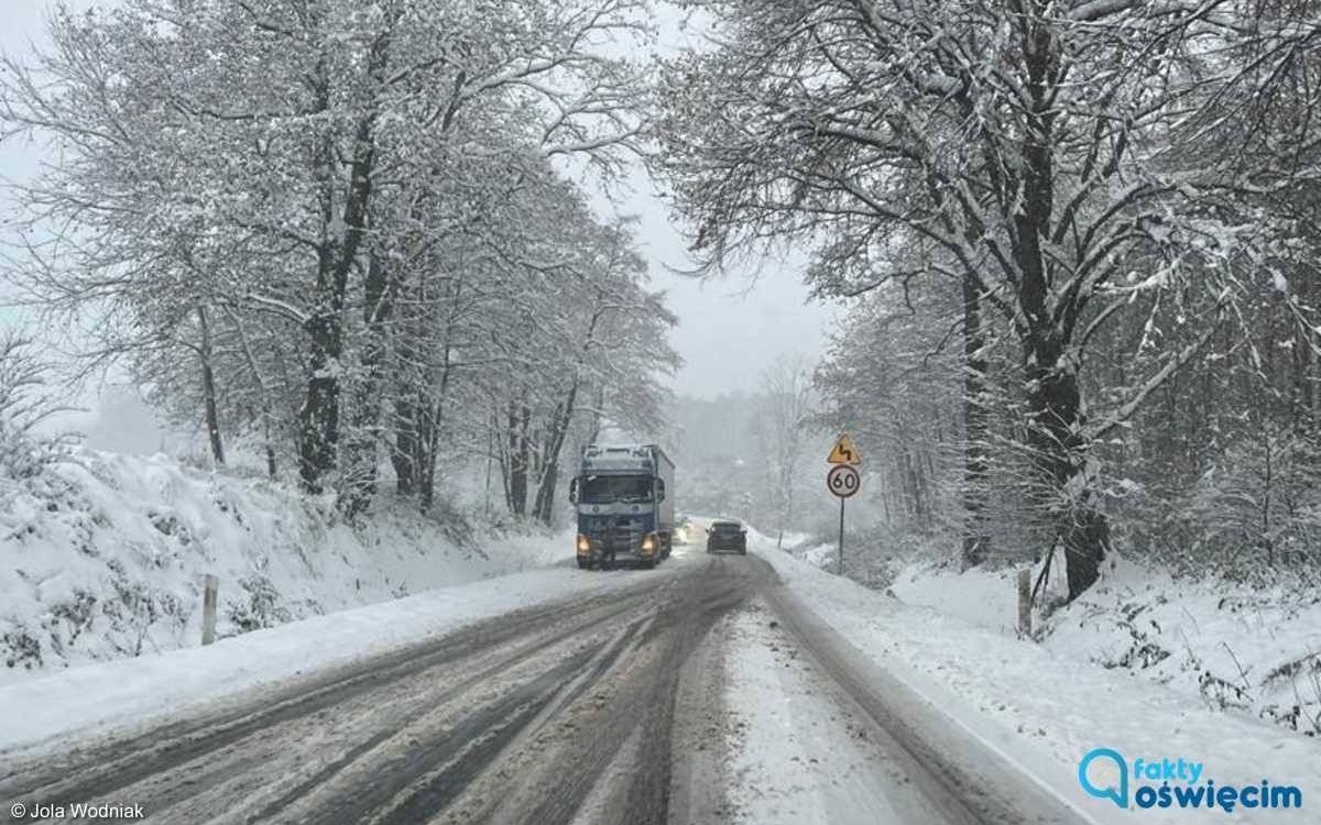 Droga z Oświęcimia do Zatora nieprzejezdna