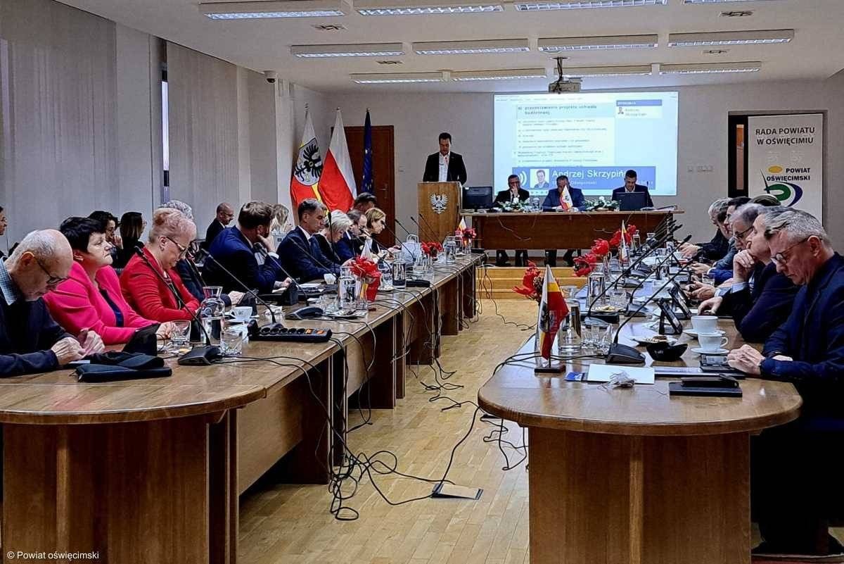 Budżet powiatu był planowany w warunkach dużej niepewności
