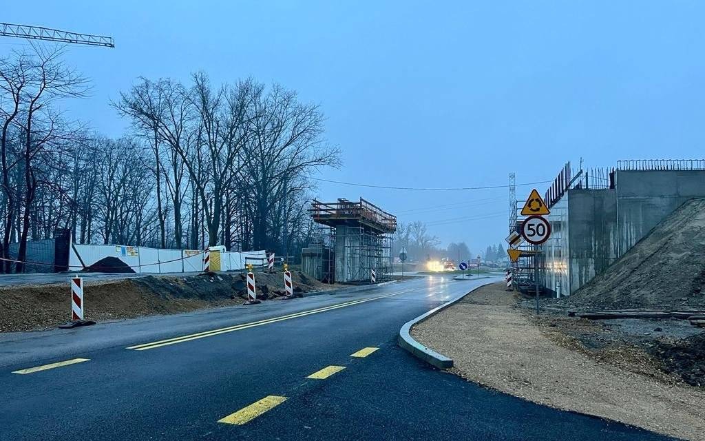 W nocy z wtorku na środę utrudnienia w związku z budową mostu – FILM, FOTO