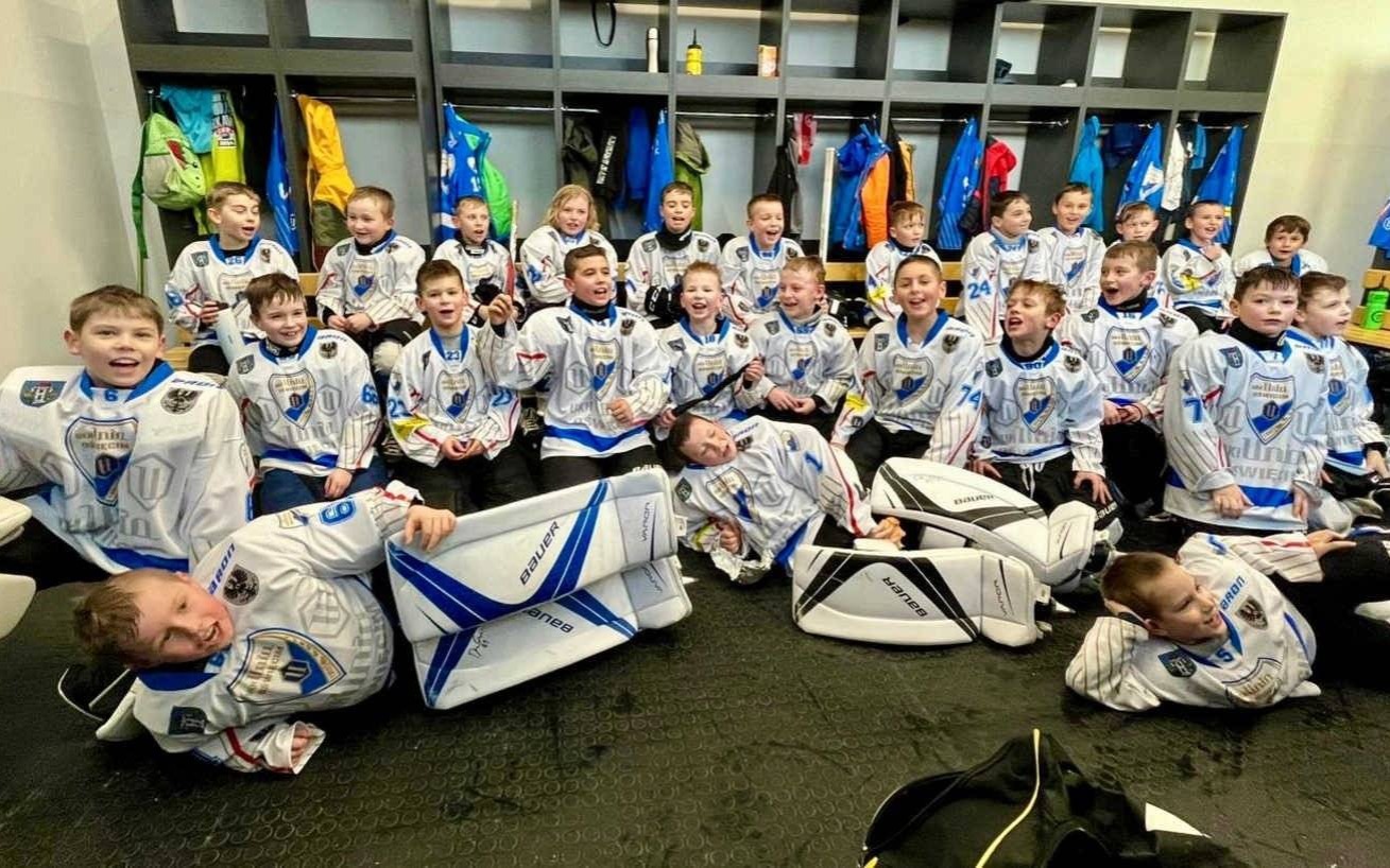 Oświęcimscy mini hokeiści na turnieju w Nowym Targu