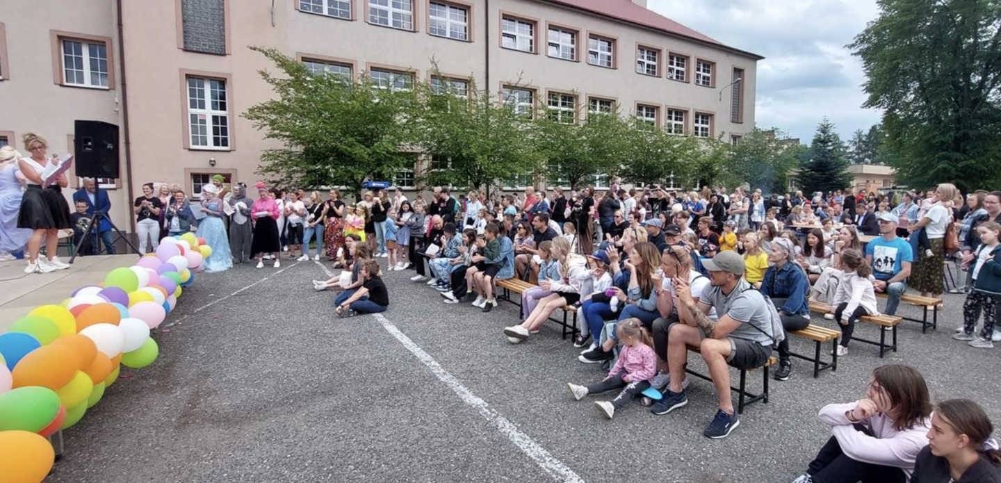 Cyrkowy piknik z Dwójką. Do zdobycia rowery, hulajnogi i inne nagrody