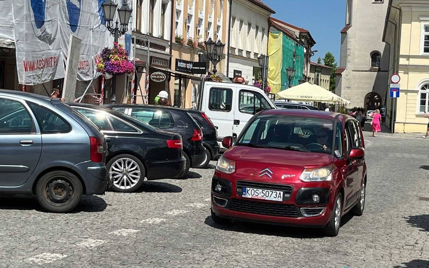 Oświęcimski Rynek Główny bez samochodów?