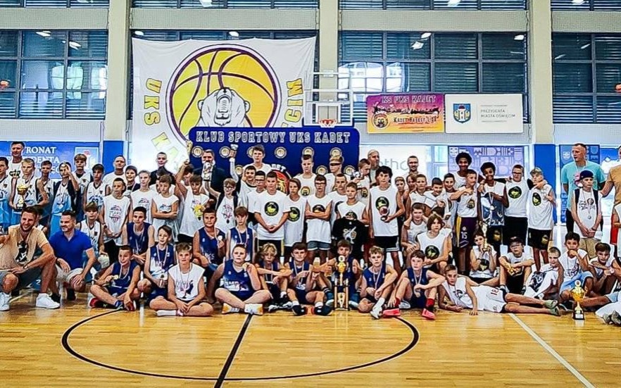 Koszykarska uczta z Faktami Oświęcim – FILM, FOTO