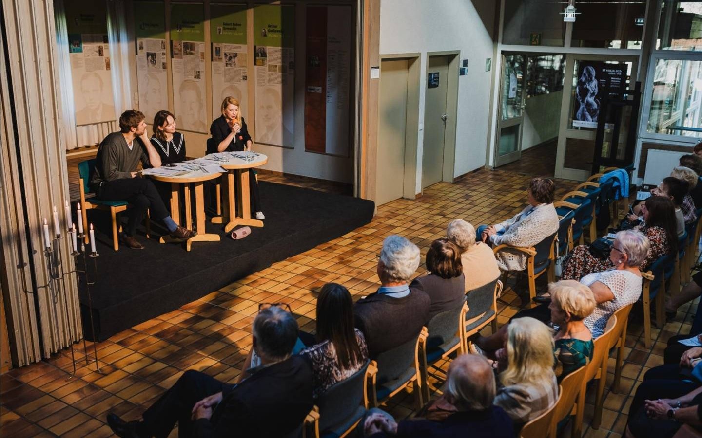 Granice człowieczeństwa, poezja emigrantów w MDSM