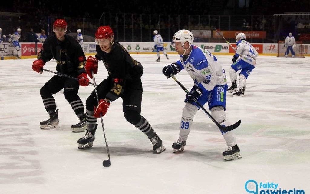 Wawelski smok wyszedł z jamy. Pierwsze bum