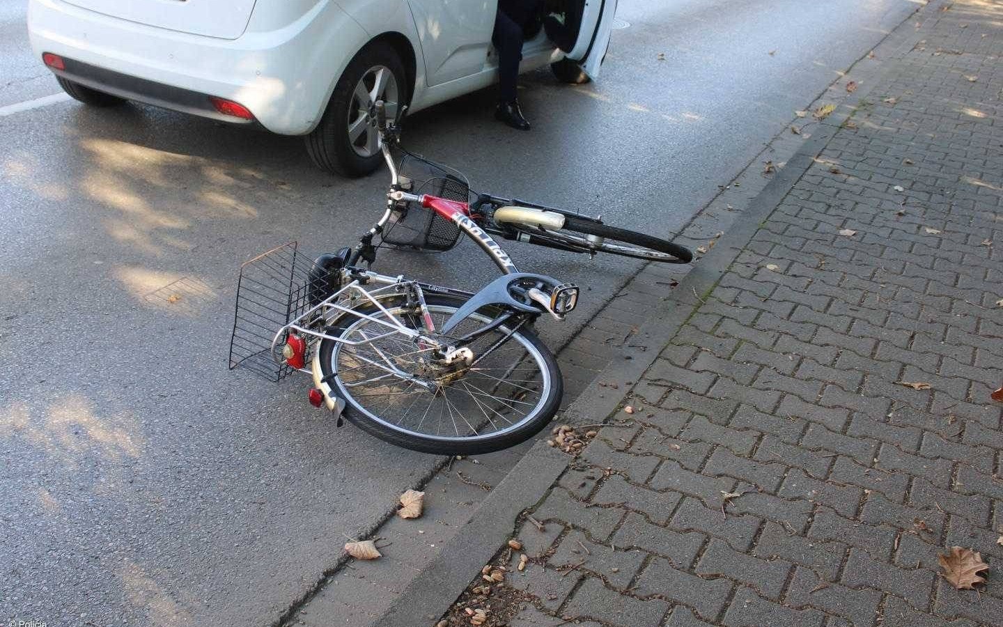 Podczas wyprzedzania potrącił rowerzystkę