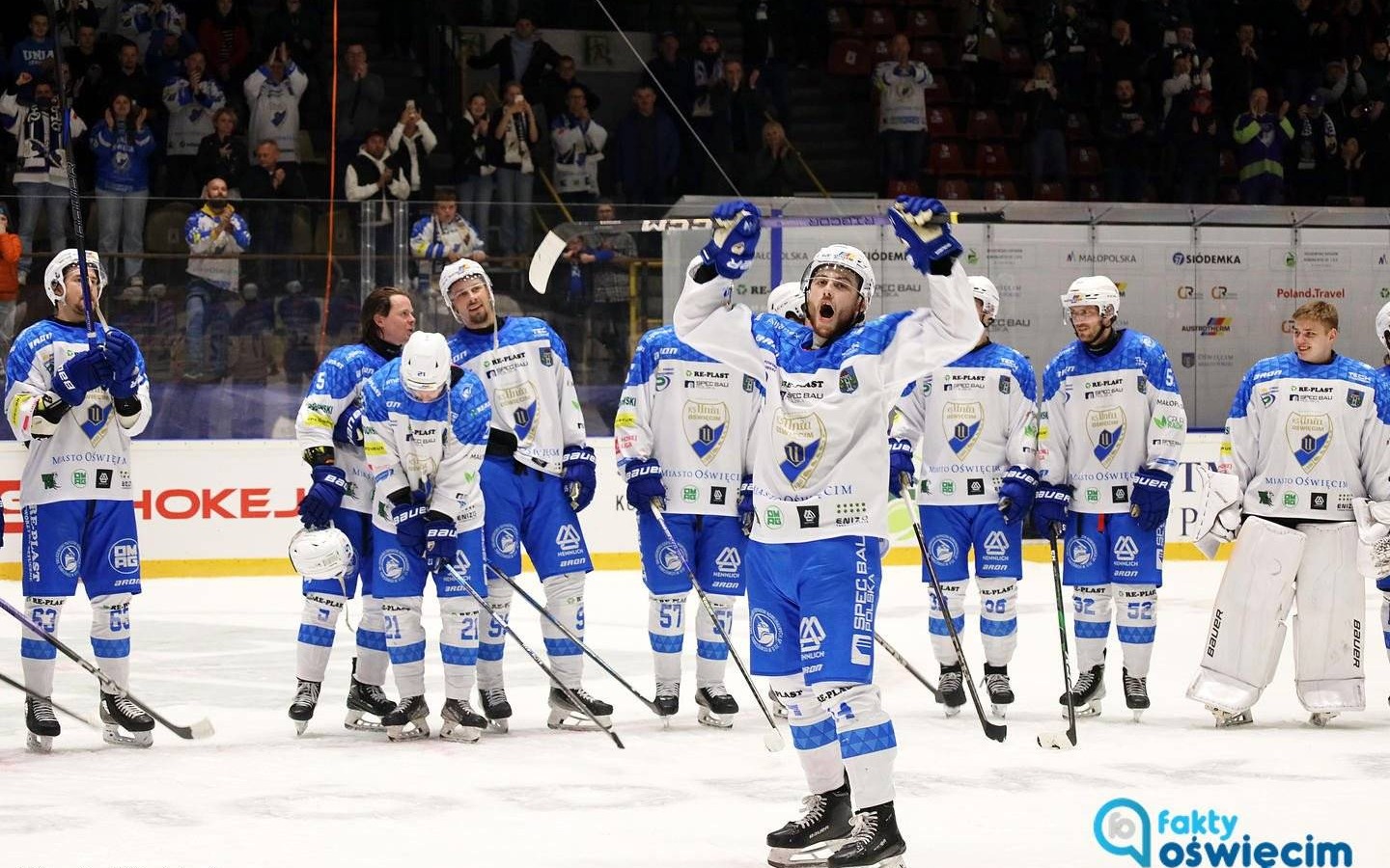 Hej, echo odpowiada, bo mu za to (nie) płacą