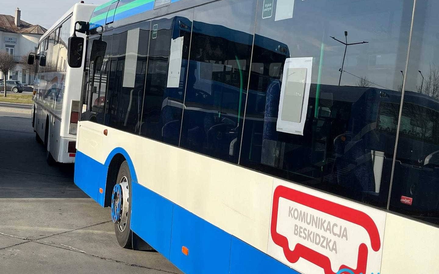 Autobusy wracają na trasę z Kęt do Oświęcimia – FILM, FOTO