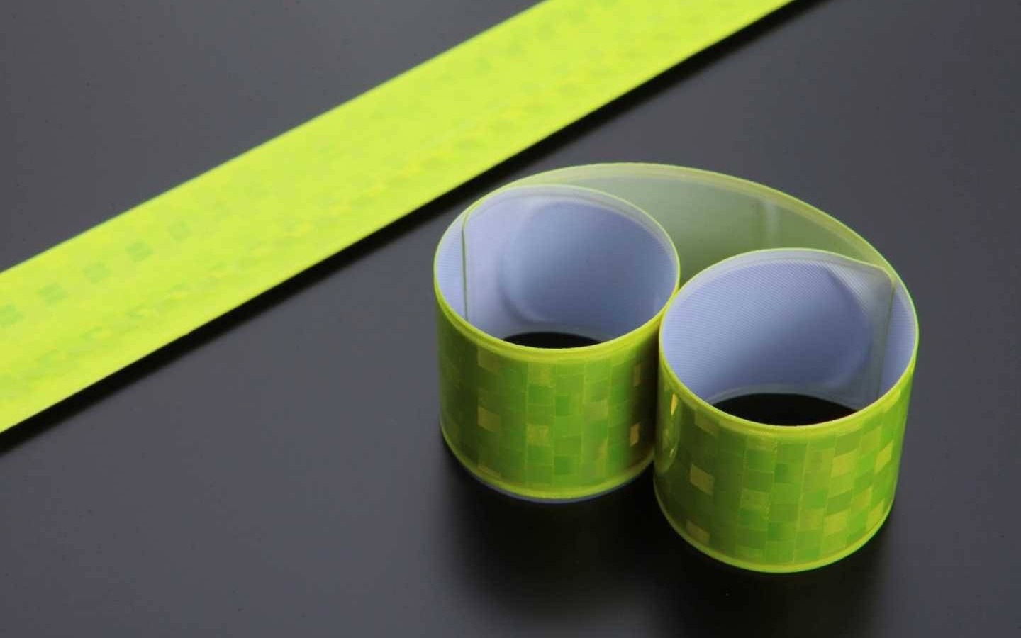 Pijana kobieta wbiegła na jezdnię wprost przed samochód