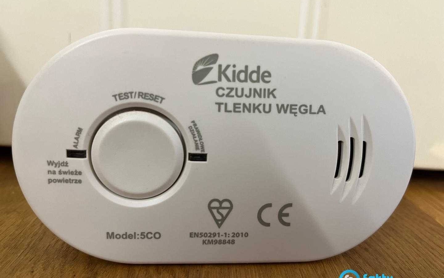 Czad w mieszkaniu. Kobieta straciła przytomność, dziecko miało mdłości