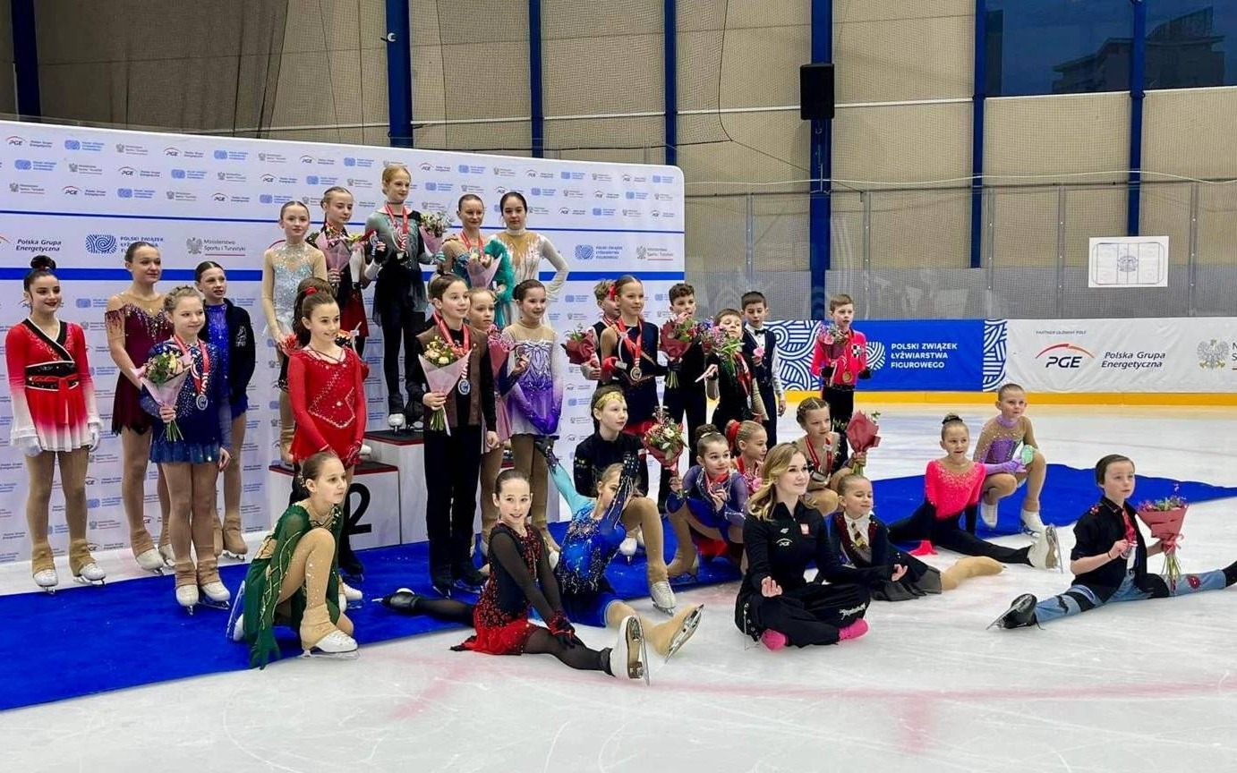 Pucharowy start młodych łyżwiarzy z Oświęcimia – FOTO