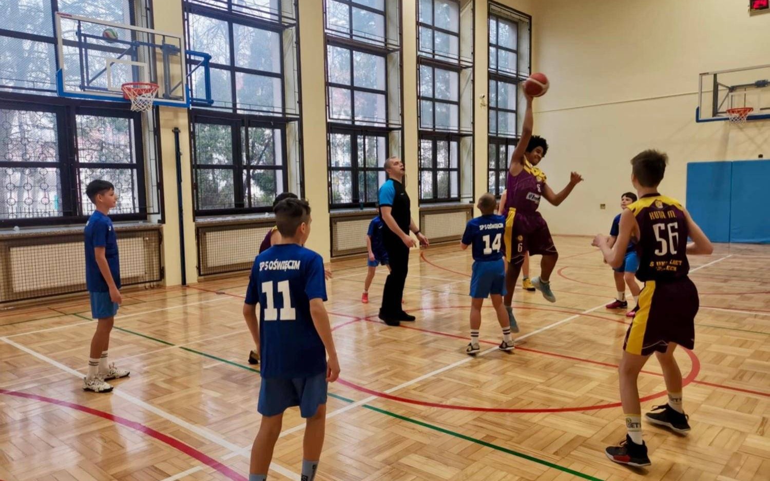 Koszykarski nokaut, czyli nie ma mocnych – FOTO