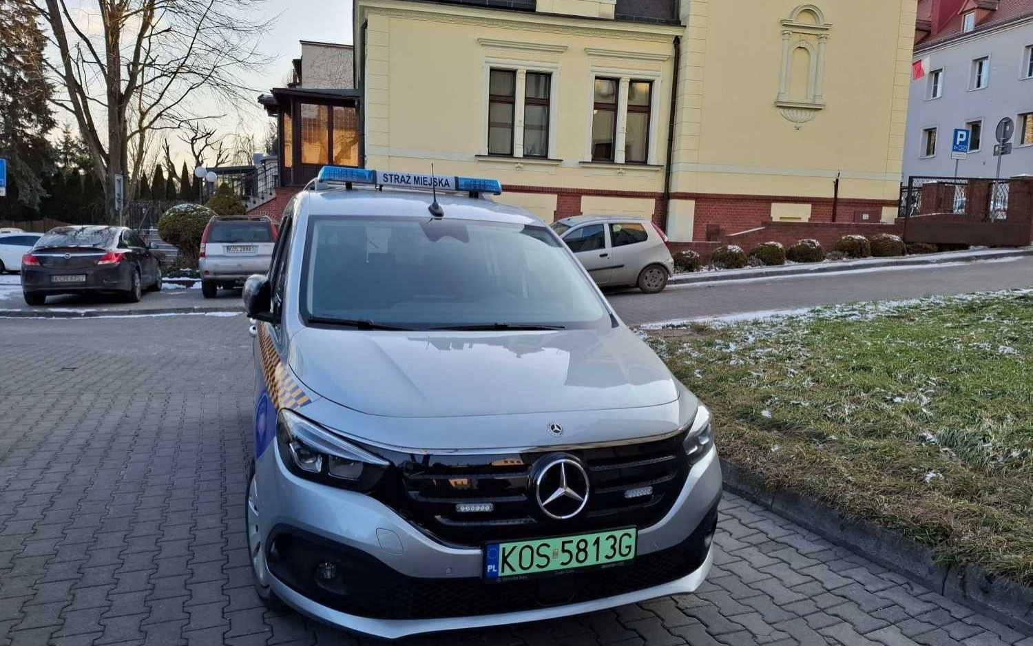 Elektryk do zwalczania zanieczyszczeń dla straży miejskiej