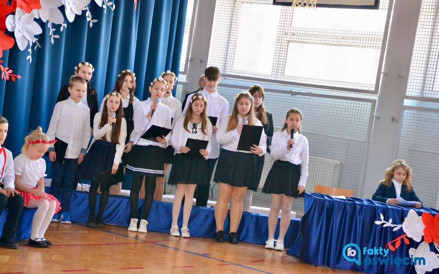 80 lat historii i edukacji. Uroczystość w oświęcimskiej Piątce – FILM, FOTO