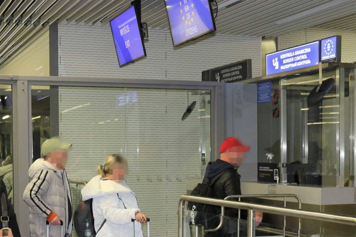 Dzień Kobiet z bronią w tle. Synuś chciał zrobić żart mamie