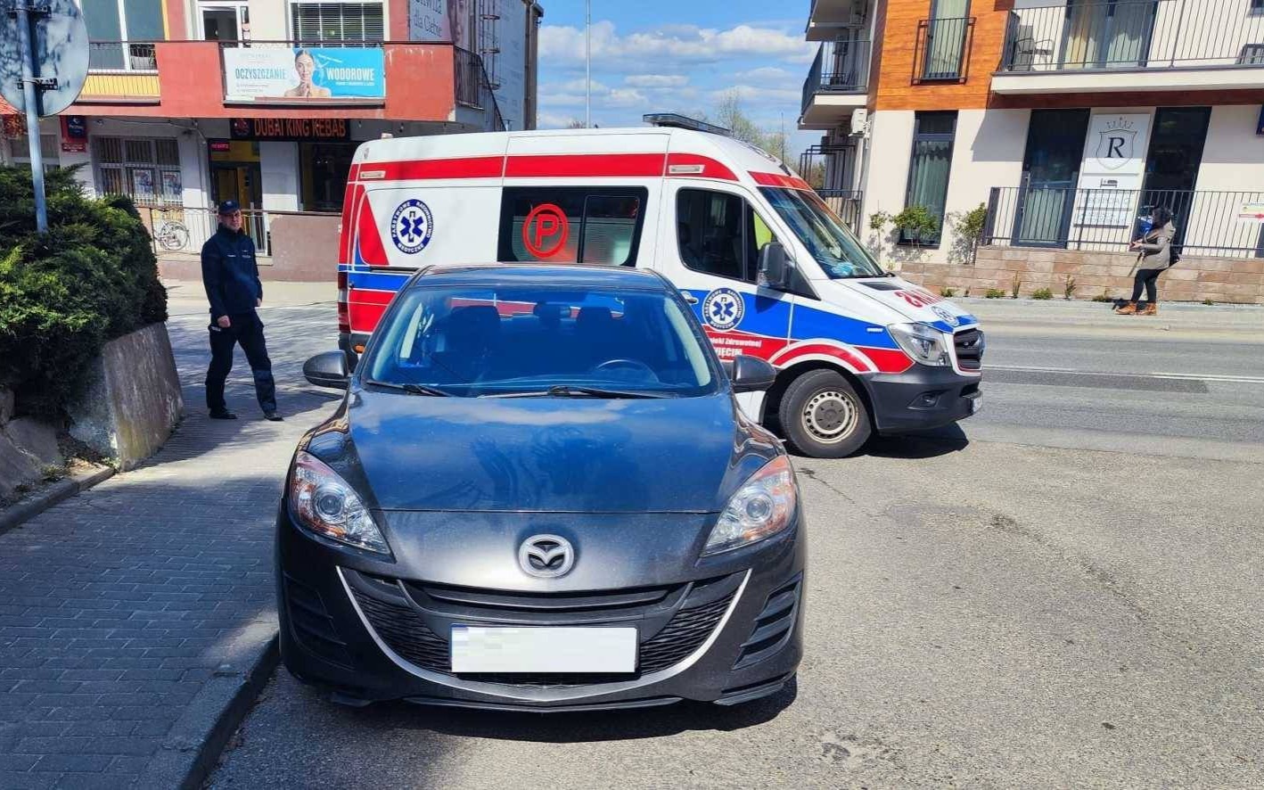 Kierowca potrącił kobietę na przejściu dla pieszych