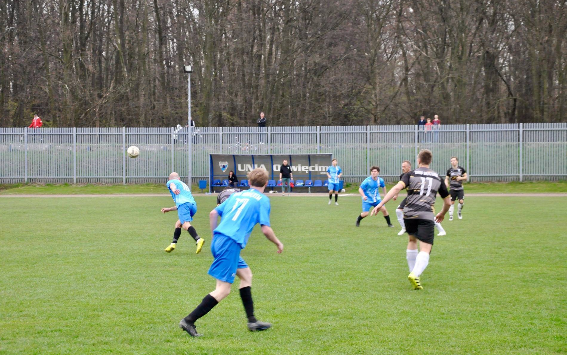 Iskra wygrywa derby przy Legionów. Hat-trick Dawida Skiernika – FOTO