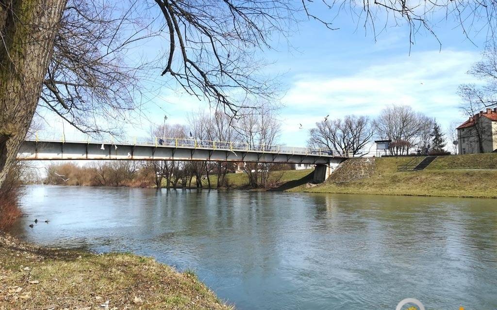 Burzowy piątek w Małopolsce. Ostrzeżenia dla kierowców