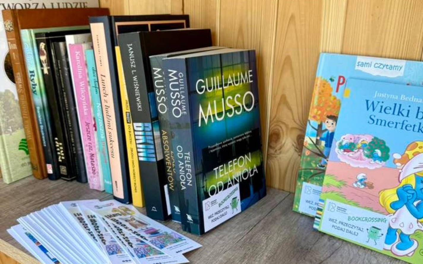 Czytaj, dziel się i wracaj. Budka książkowa już działa – FOTO