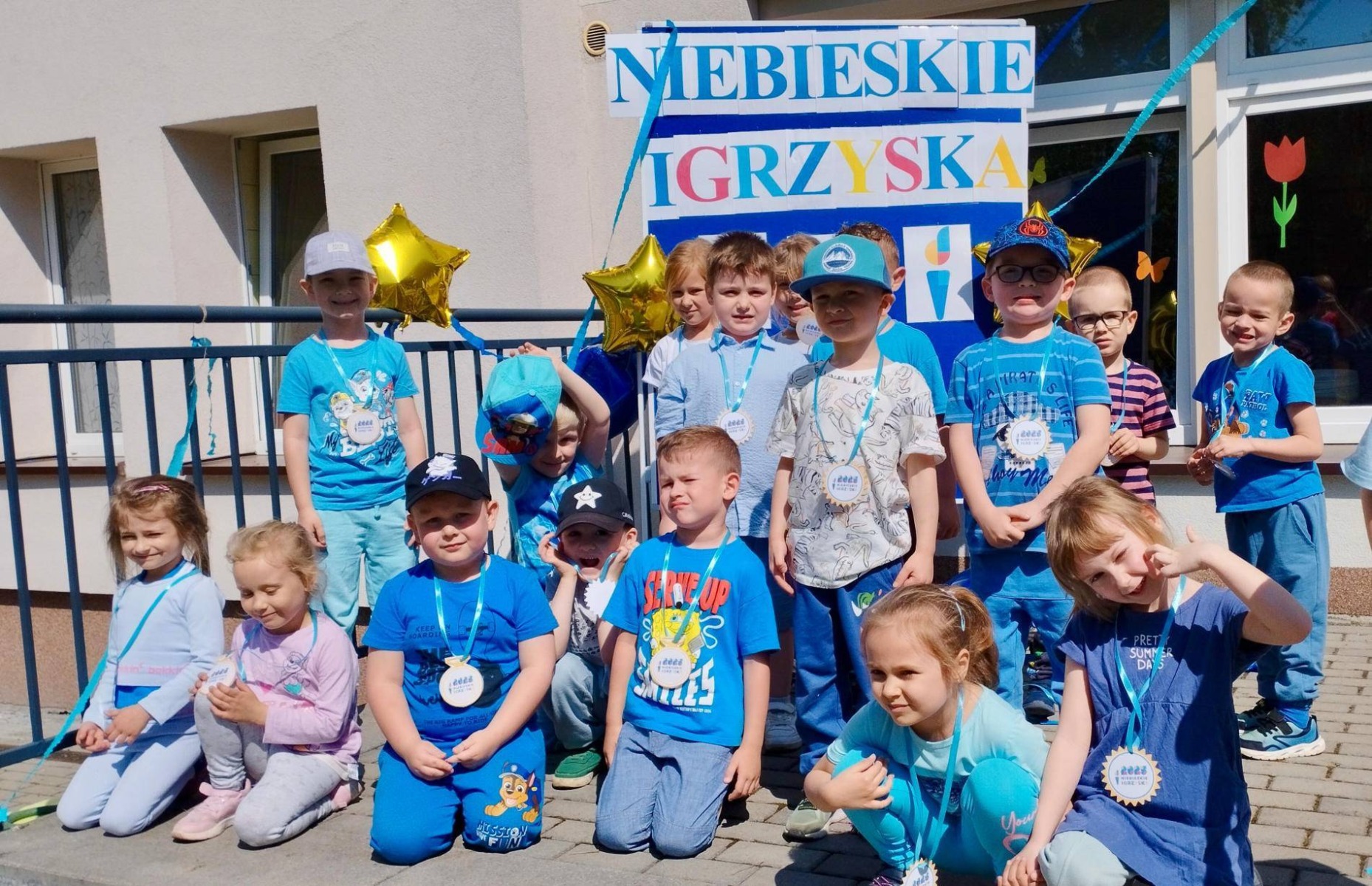 Niebieskie Igrzyska w Przedszkolu nr 14 w Oświęcimiu – FOTO