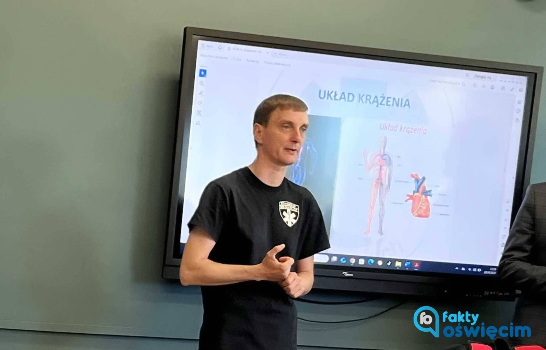 Seniorka spadła z roweru. Ratunek przyszedł natychmiast