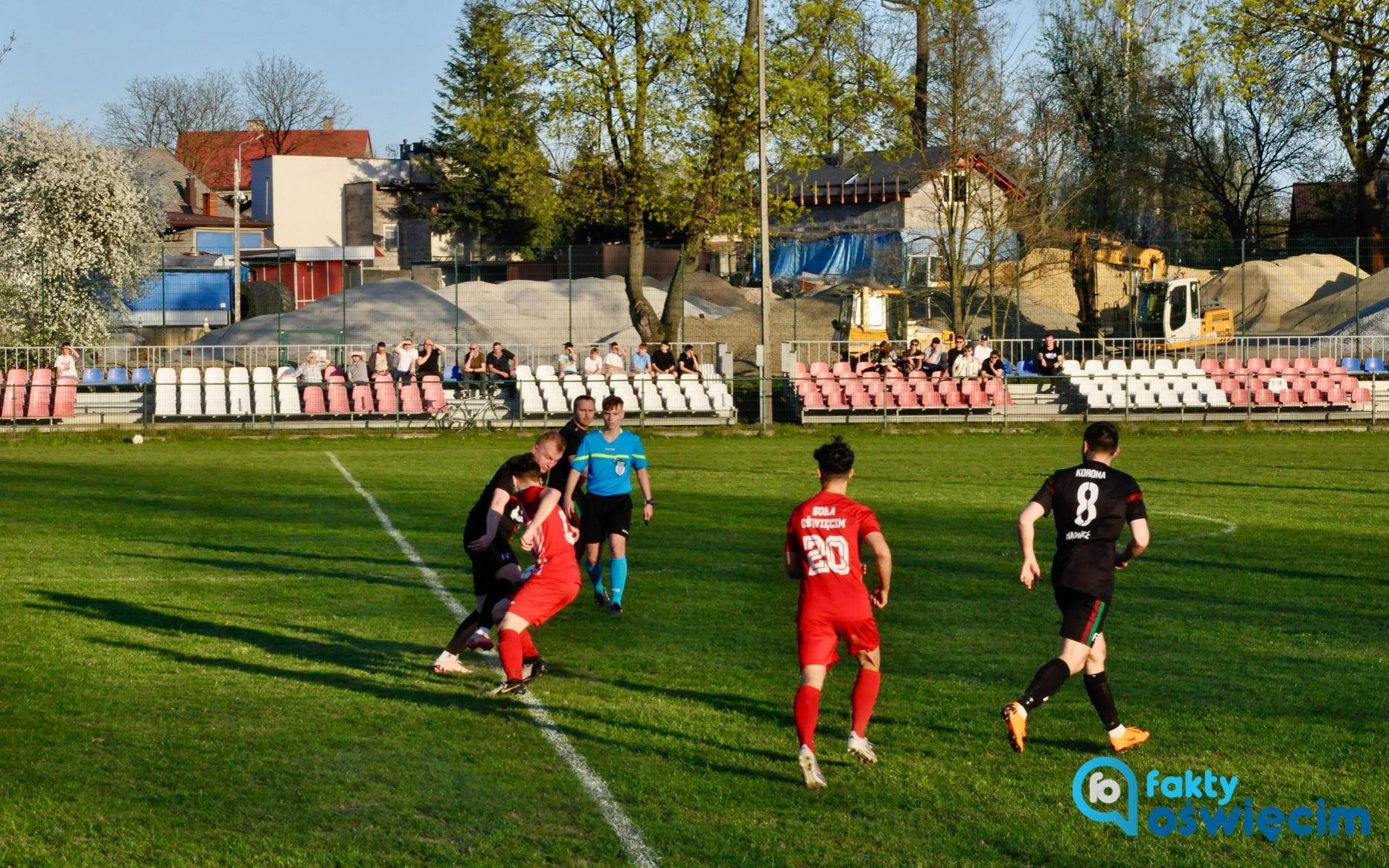 Piątoligowe derby przy Legionów