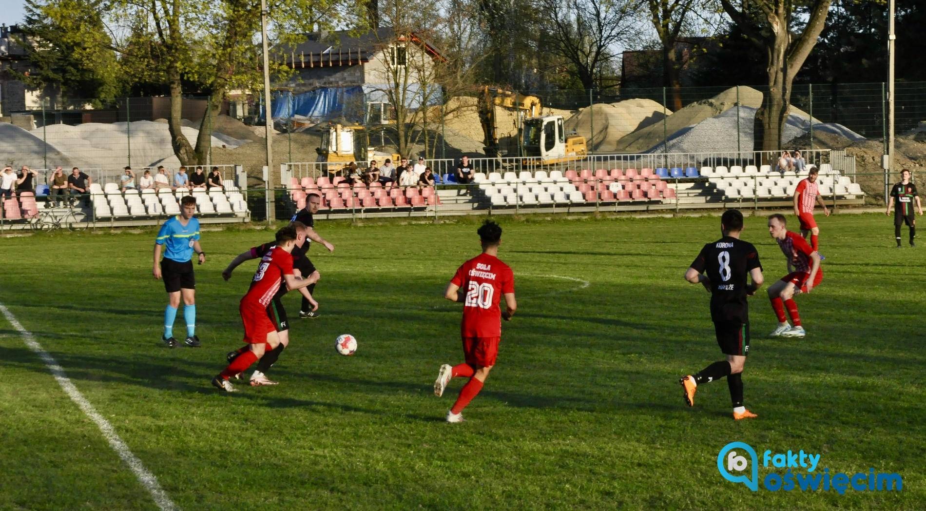 Liderzy kontra wiceliderzy. Sobota z hitami w V lidze, klasie A i B