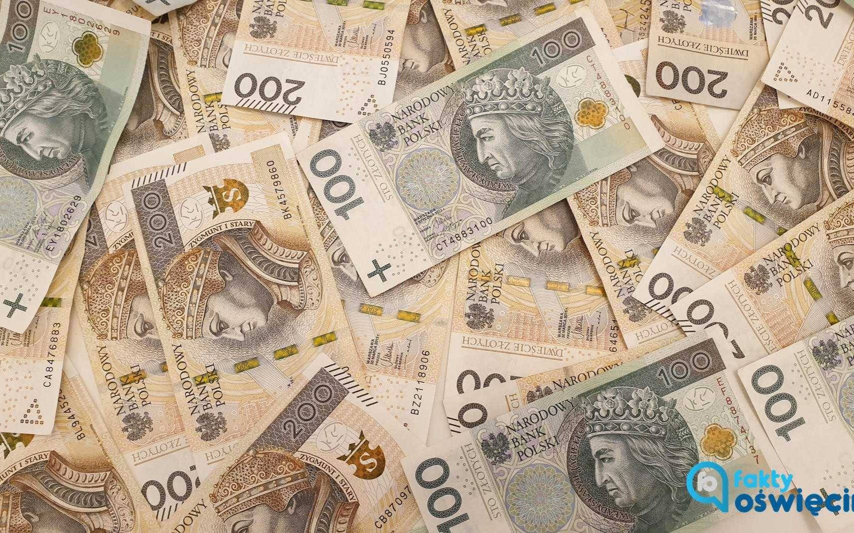 W telefonie usłyszała: „Mamusiu, pomóż mi”. Straciła 47 tysięcy