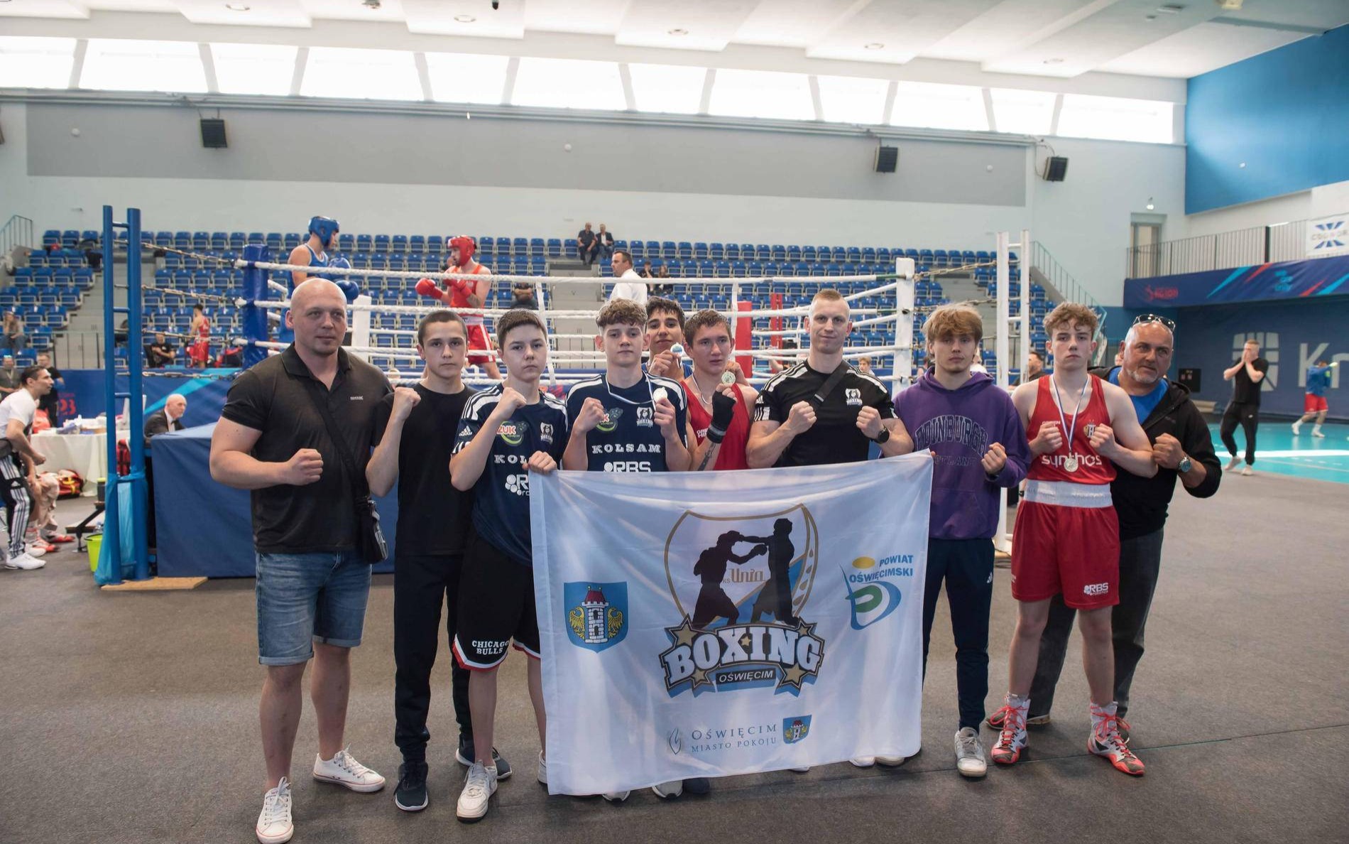 Medalowe łowy w nowohuckim ringu – FOTO
