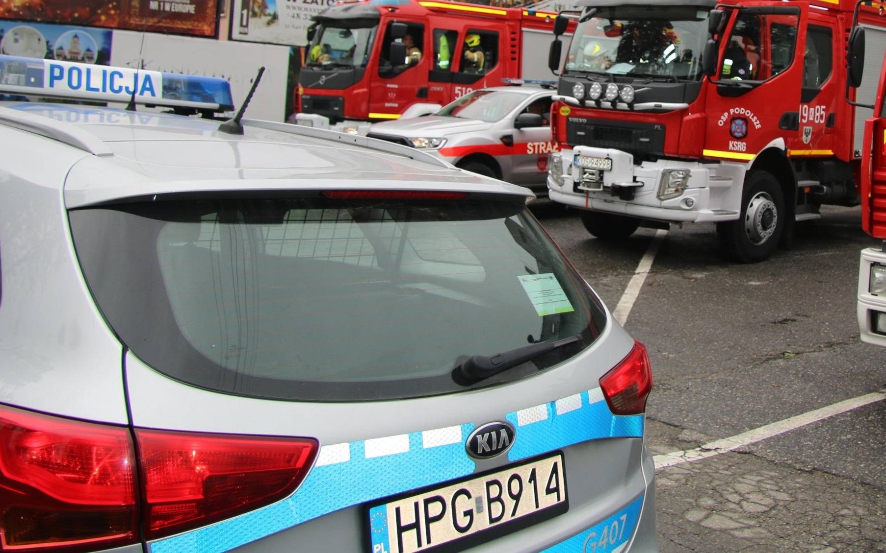 Chłopcy utknęli w pustostanie. 11-latek wpadł do zsypu