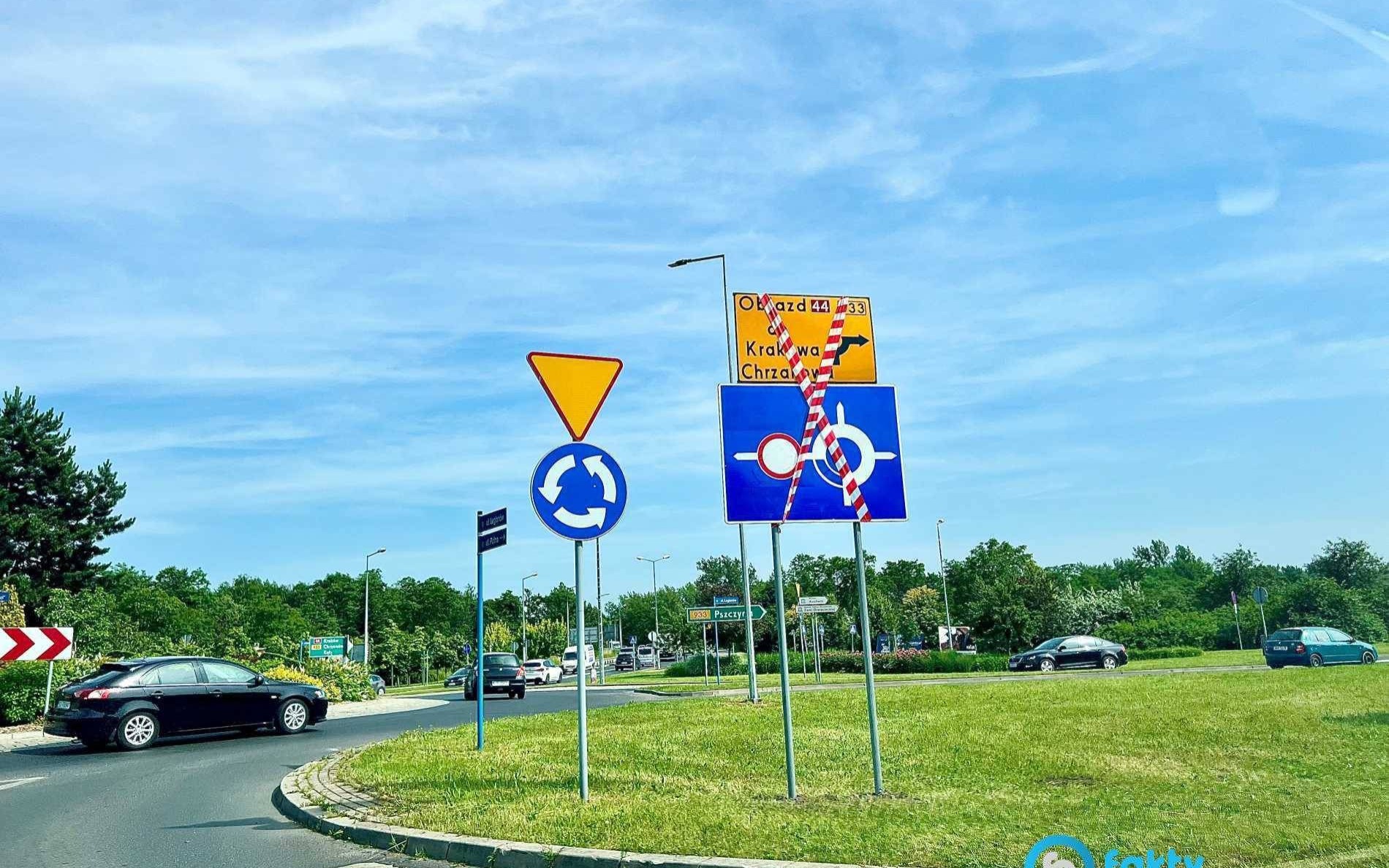 Żółte tablice na ulicach w Oświęcimiu. O co chodzi?