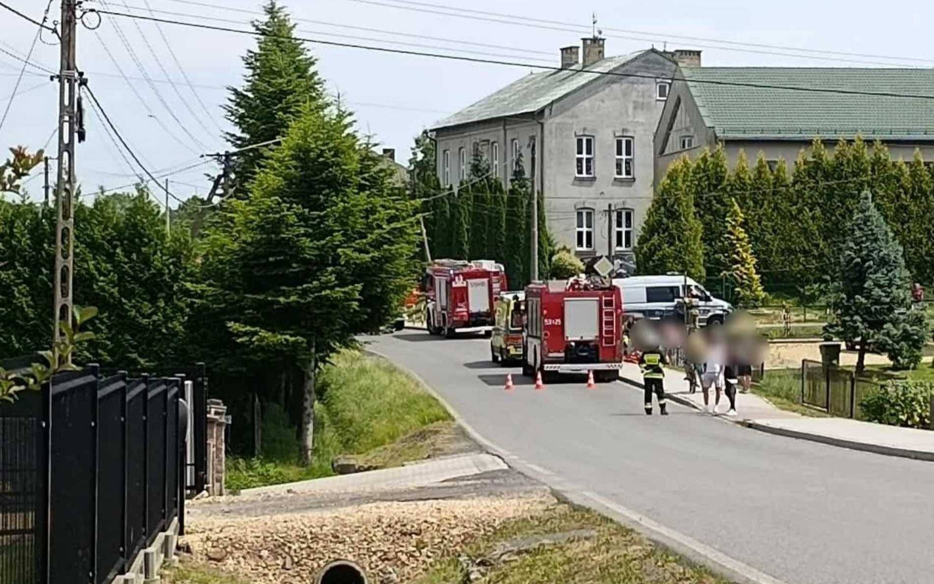 Wypadek na hulajnodze. Poważne obrażenia nastolatków